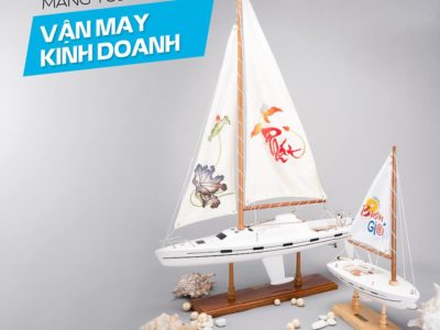 Gian hàng giới thiệu sản phẩm “Thuyền buồm phong thủy Lucky” thu hút sự chú ý của nhiều CEO